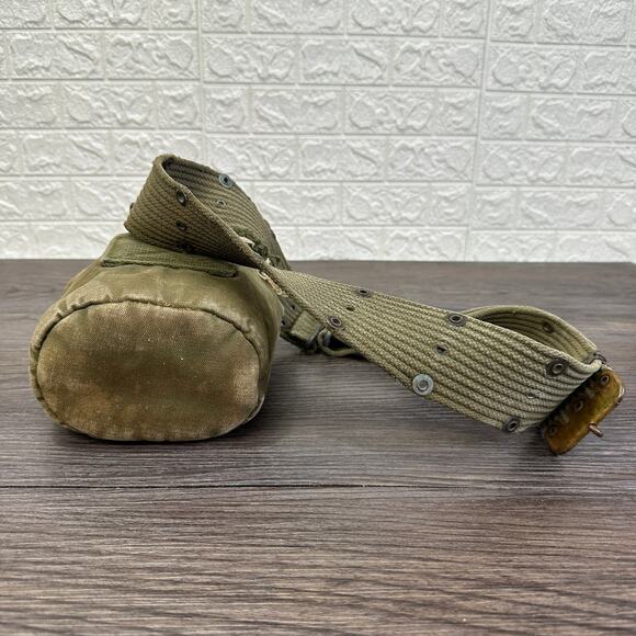 VTG 1960's US Military Water Canteen Plastic Adjustable Strap w/ Lid Olive Green - Picture 3 of 3